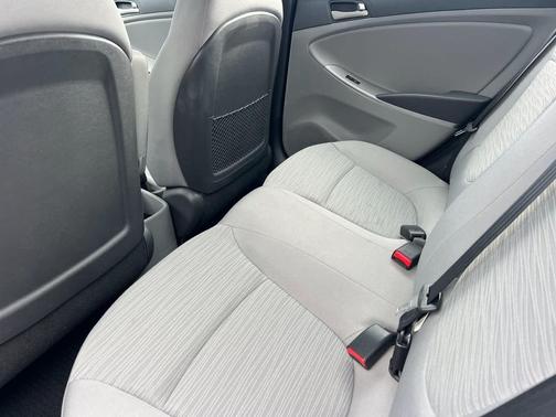 2015 Hyundai Accent GLS