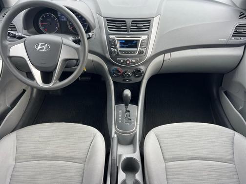 2015 Hyundai Accent GLS