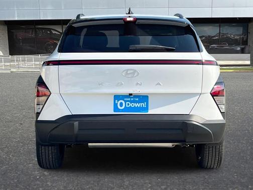 Atlas White 2026 Hyundai KONA SEL Sport