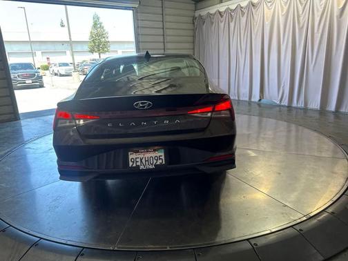 Phantom Black 2023 Hyundai ELANTRA SEL