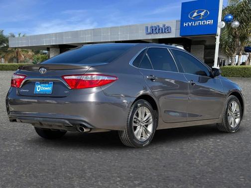 2016 Toyota Camry SE