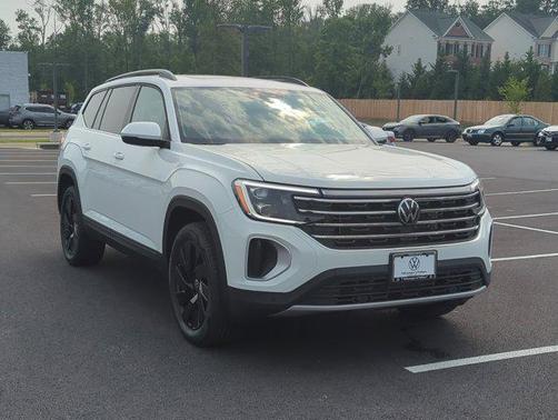 2025 Volkswagen Atlas 2.0T SE w/Technology 4MOTION
