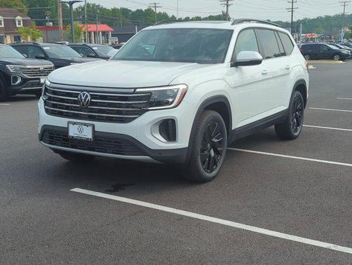 2025 Volkswagen Atlas 2.0T SE w/Technology 4MOTION