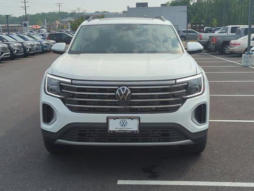 2025 Volkswagen Atlas 2.0T SE w/Technology 4MOTION