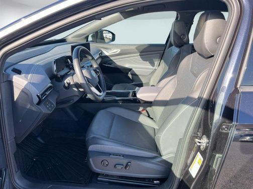 2023 Volkswagen ID.4 Pro S Plus