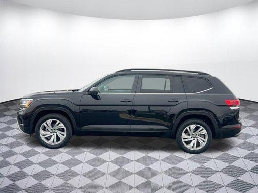 2022 Volkswagen Atlas 2.0T SE w/Technology 4MOTION