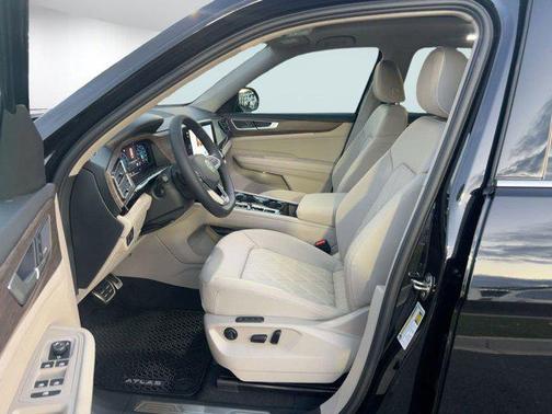 2026 Volkswagen Atlas 2.0T SEL Premium R-Line 4MOTION