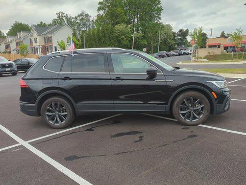 2022 Volkswagen Tiguan 2.0T SE 4MOTION