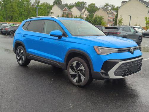 2025 Volkswagen Taos 1.5T SE