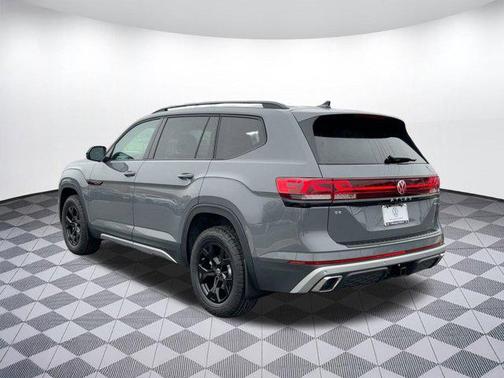 2026 Volkswagen Atlas Peak Edition