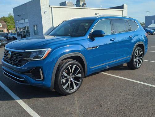 2025 Volkswagen Atlas 2.0T SEL Premium R-Line 4MOTION