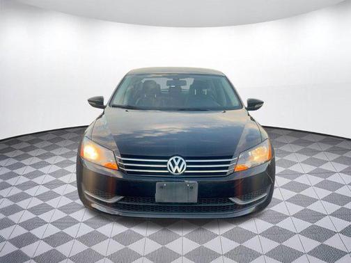 2012 Volkswagen Passat 2.5 SE