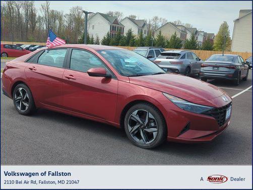 2023 Hyundai ELANTRA SEL