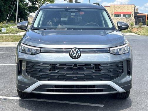 2025 Volkswagen Tiguan 2.0T SE 4MOTION