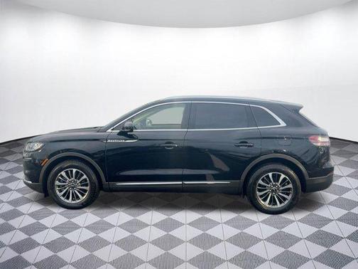 2023 Lincoln Nautilus Standard