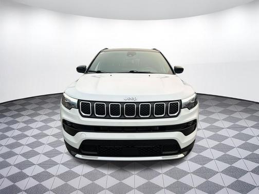 Bright White Clearcoat 2023 Jeep Compass Limited
