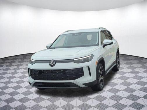 2025 Volkswagen Tiguan 2.0T SE 4MOTION