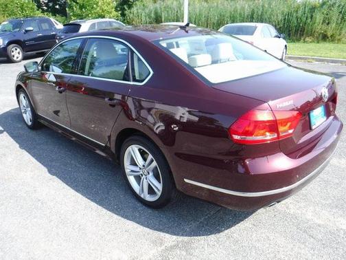 Maroon 2013 Volkswagen Passat 2.0 TDI SEL Premium