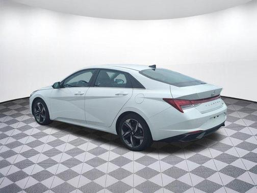 2021 Hyundai ELANTRA Limited