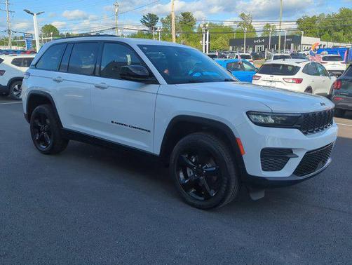 2023 Jeep Grand Cherokee Altitude
