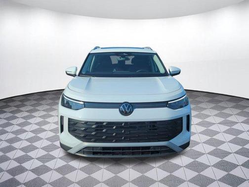 2025 Volkswagen Tiguan 2.0T SE 4MOTION