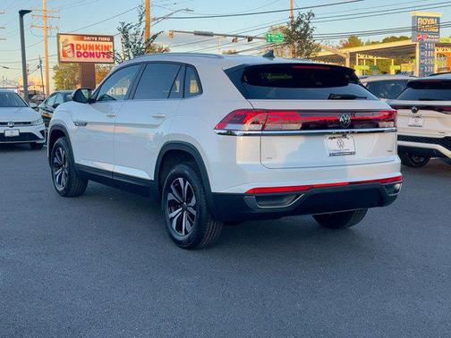 2026 Volkswagen Atlas Cross Sport 2.0T SE