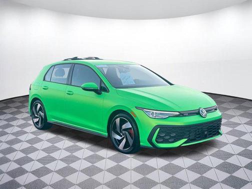 2025 Volkswagen Golf GTI 2.0T S DSG