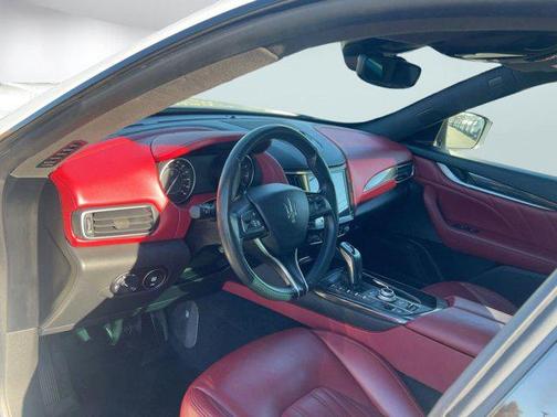 2021 Maserati Levante Base