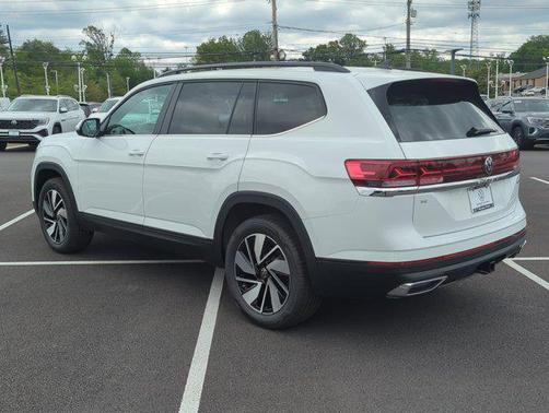 2025 Volkswagen Atlas 2.0T SE w/Technology 4MOTION