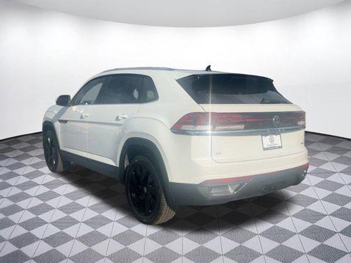2026 Volkswagen Atlas Cross Sport 2.0T SE w/Technology 4MOTION