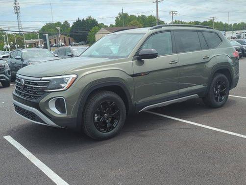 2025 Volkswagen Atlas 2.0T Peak Edition
