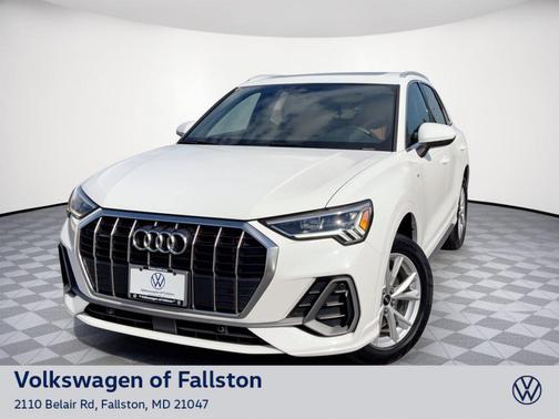Ibis White 2023 Audi Q3 Premium 45 TFSI S line quattro Tiptronic