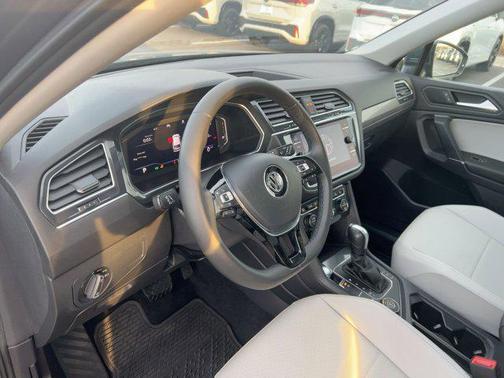 2020 Volkswagen Tiguan 2.0T SEL