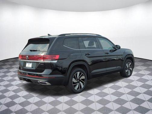 2025 Volkswagen Atlas 2.0T SE w/Technology 4MOTION