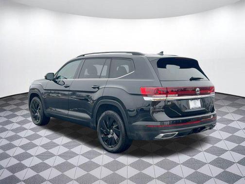2024 Volkswagen Atlas 2.0T SE w/Technology 4MOTION