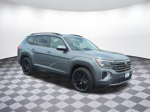 2025 Volkswagen Atlas 2.0T SE w/Technology 4MOTION