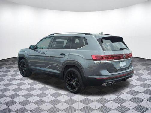 2025 Volkswagen Atlas 2.0T SE w/Technology 4MOTION