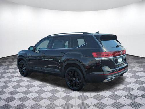 2025 Volkswagen Atlas 2.0T SE w/Technology 4MOTION
