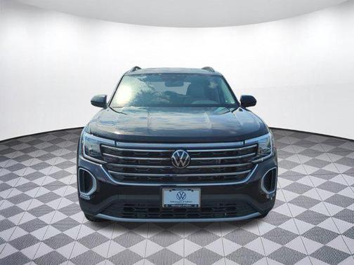 2025 Volkswagen Atlas 2.0T SE w/Technology 4MOTION