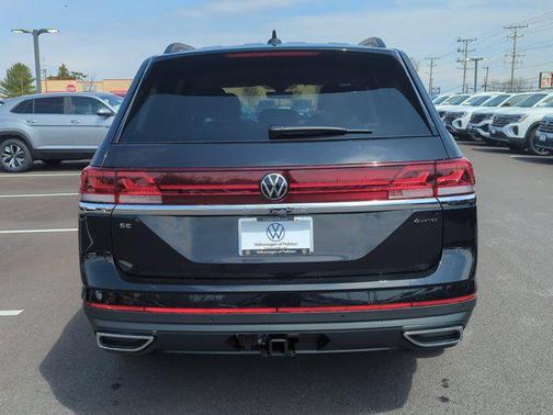 2025 Volkswagen Atlas 2.0T SE w/Technology 4MOTION