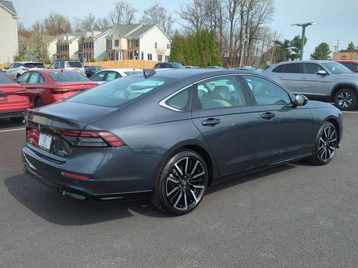 2025 Honda Accord Hybrid Touring
