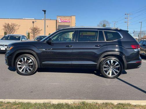 2023 Volkswagen Atlas 3.6L SEL Premium
