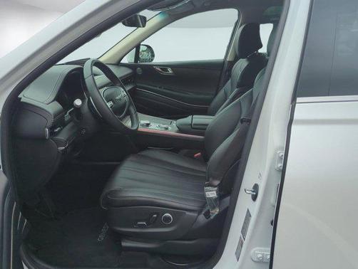 2024 Genesis GV80 2.5T