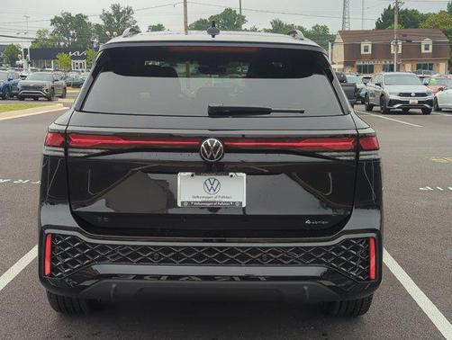 2025 Volkswagen Tiguan 2.0T SE R-Line Black 4MOTION