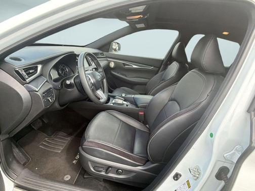 Radiant White 2024 INFINITI QX50 SPORT AWD