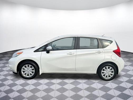 Aspen White Pearl 2015 Nissan Versa Note SV