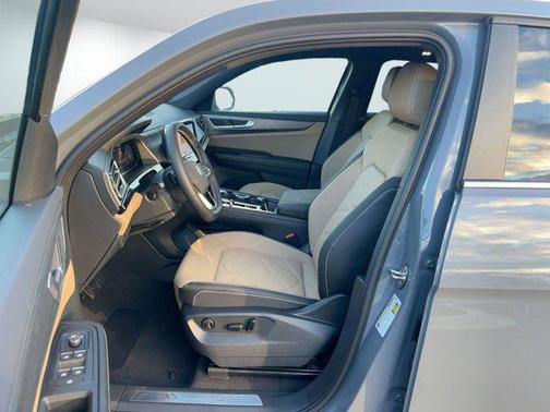 2026 Volkswagen Atlas Cross Sport 2.0T SE w/Technology 4MOTION