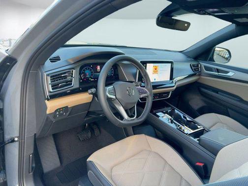 2026 Volkswagen Atlas Cross Sport 2.0T SE w/Technology 4MOTION