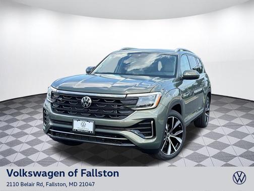 Avocado Green Pearl 2026 Volkswagen Atlas 2.0T SE w/Technology 4MOTION