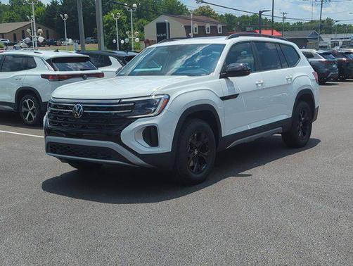 2025 Volkswagen Atlas 2.0T Peak Edition